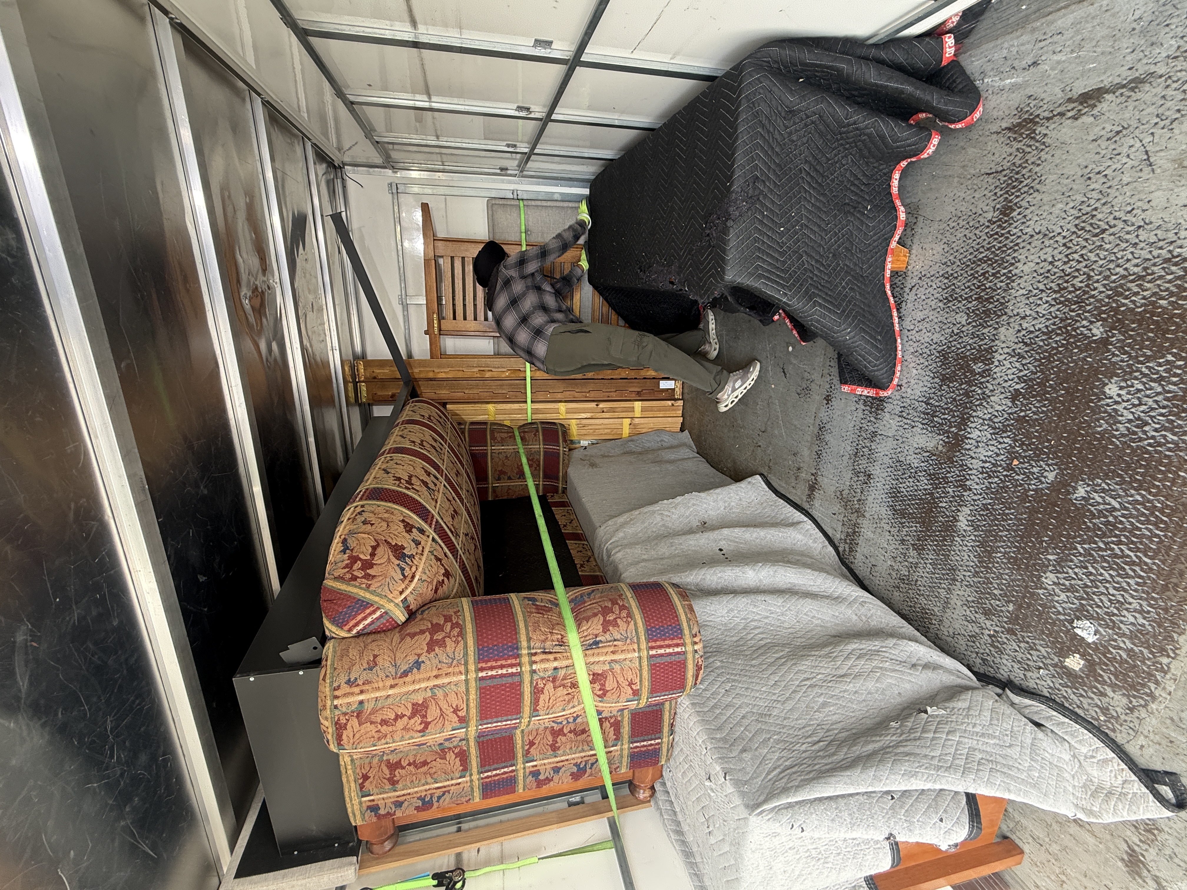 We believe your belongings deserve respect.